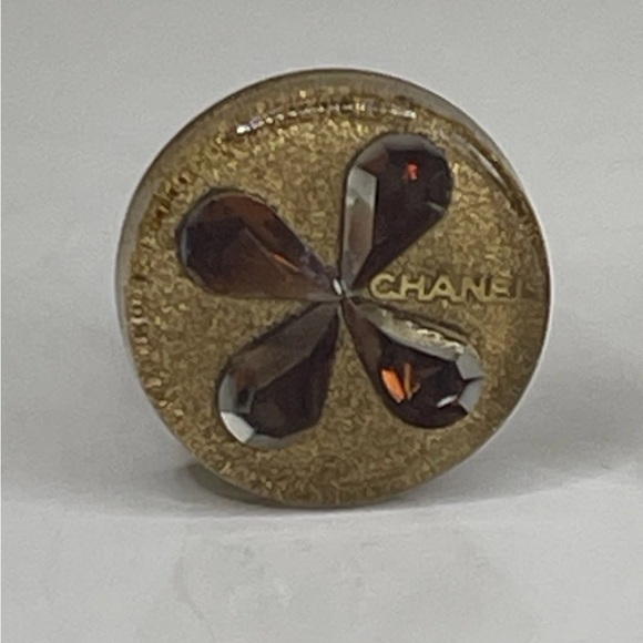 ☘️CHANEL Four Leaf Clover Clip On Earrings Gold Black Round Coco Mark Vintage - Picture 4 of 9